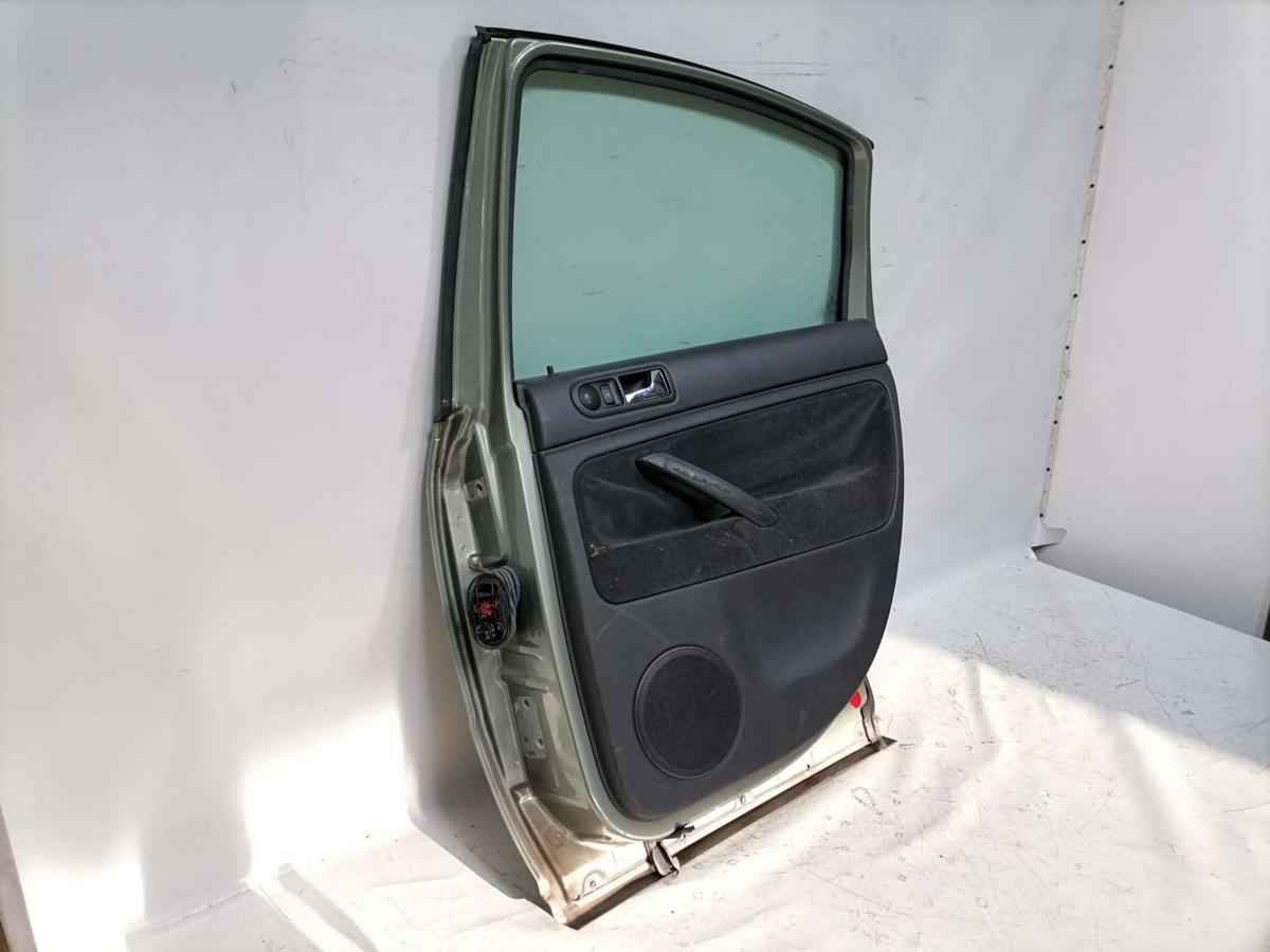 VW Passat 3BG original T&uuml;r hinten rechts LA6W Frescogr&uuml;n Limousine Rohbau BJ01